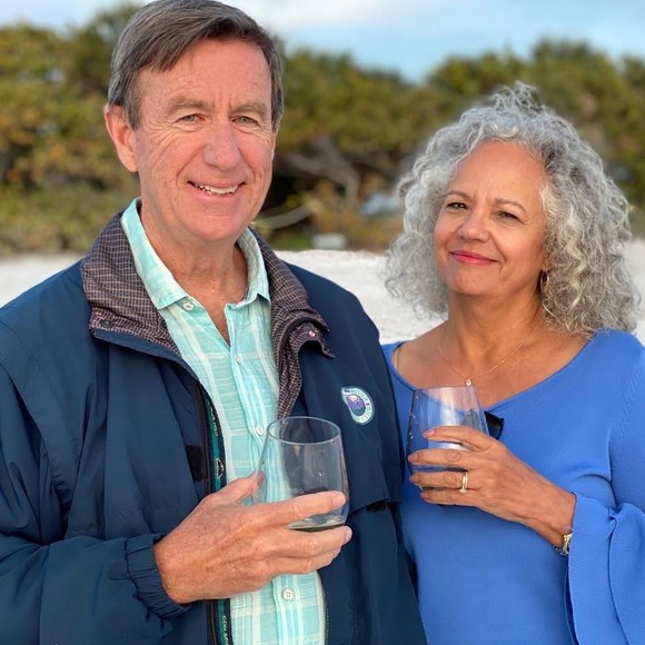 Meet your Posher, Melissa - Picture 1 of 1